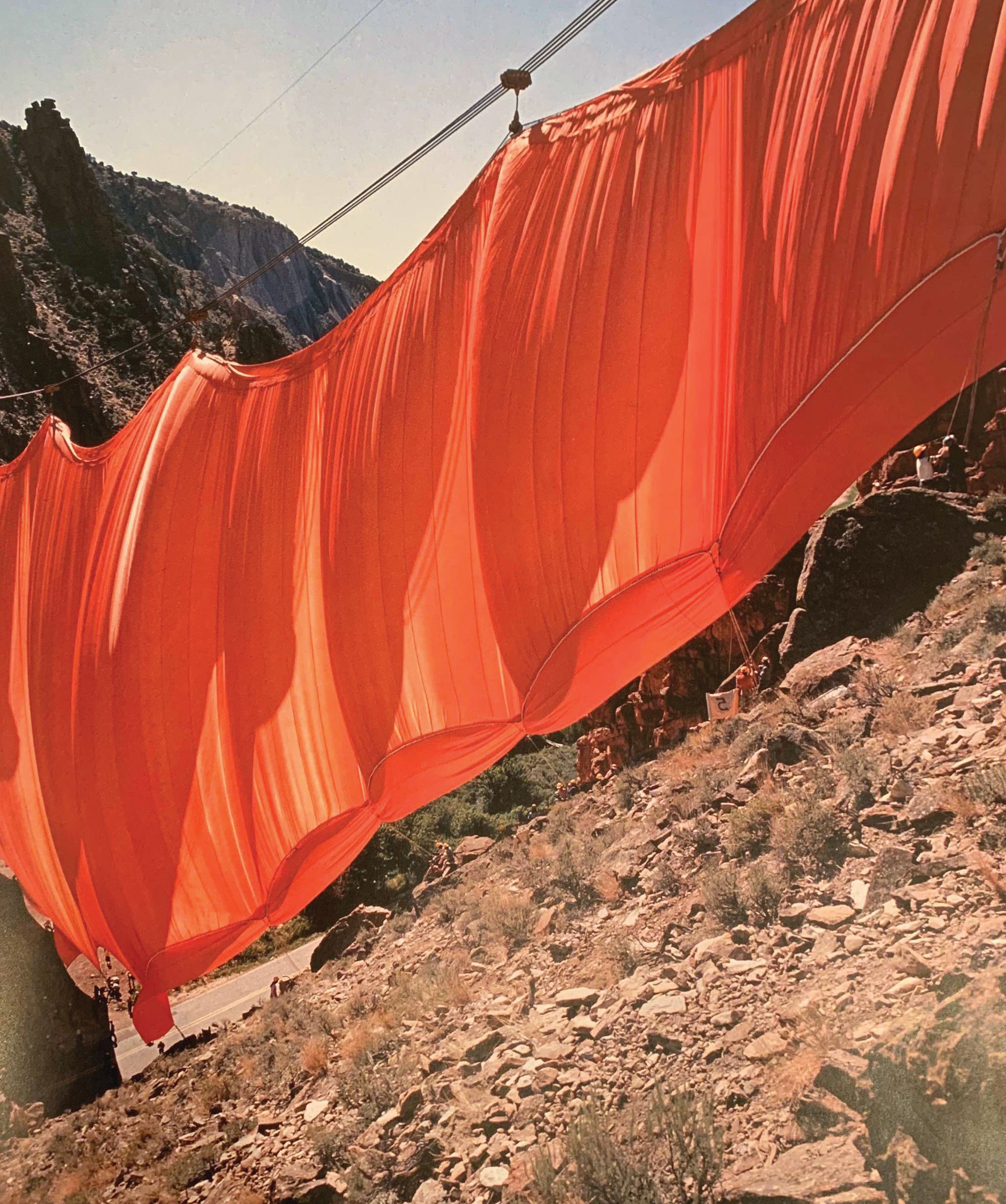 Christo and Jeanne-Claude, “Valley Curtain,” Rifle, Colo., 1970-72. PHOTO COURTESY OF CHRISTO AND JEANNE-CLAUDE FOUNDATION AND J. PAUL GETT Y TRUST
