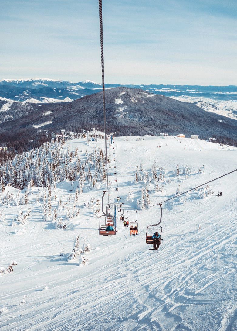 Ski lift PHOTO: BY ALEXANDRA LUNIEL/UNSPLASH
