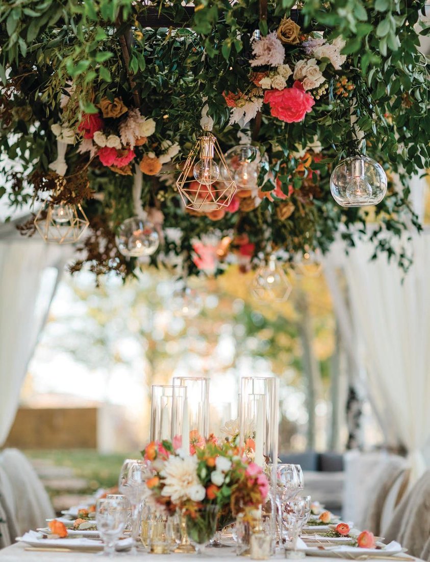 The couple pivoted beautifully with an elegant, tented reception at a residence on Buttermilk Mountain